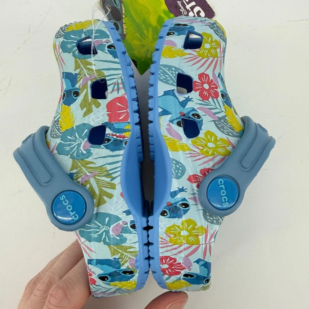 CROCS stitch tropical